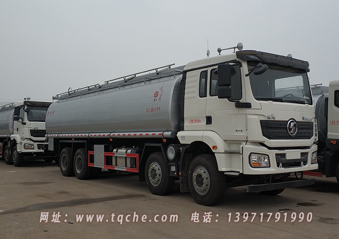 陜汽德龍M3000前四后八供液車(chē) 十三批達(dá)標(biāo)車(chē)型介質(zhì):洗井液或